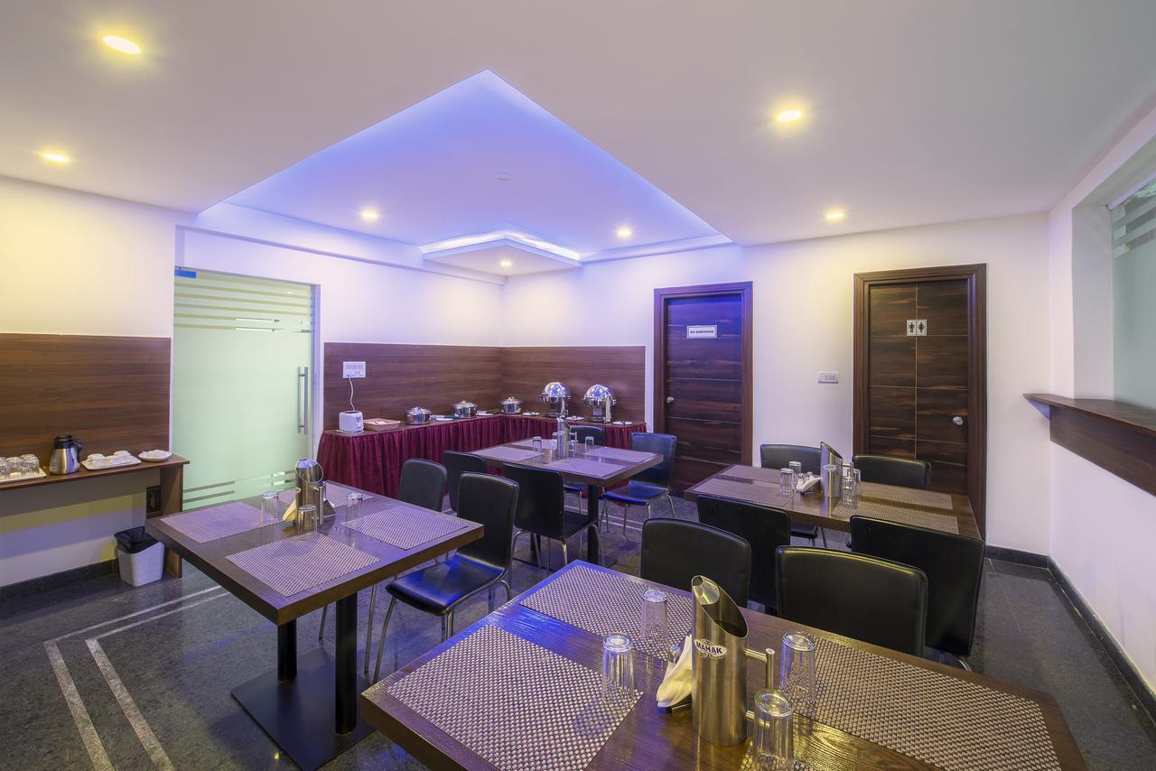 Daffodil Delight - Manyata Tech Park Hotel Bangalore Luaran gambar