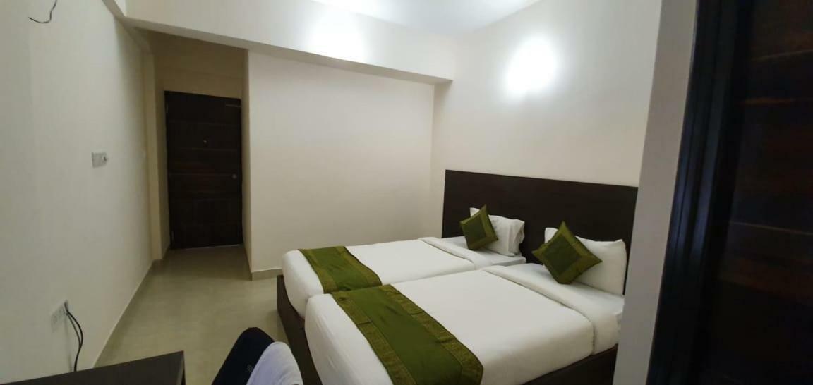 Daffodil Delight - Manyata Tech Park Hotel Bangalore Luaran gambar