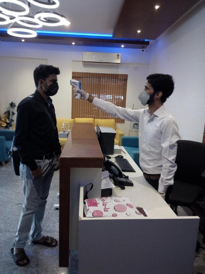 Daffodil Delight - Manyata Tech Park Hotel Bangalore Luaran gambar